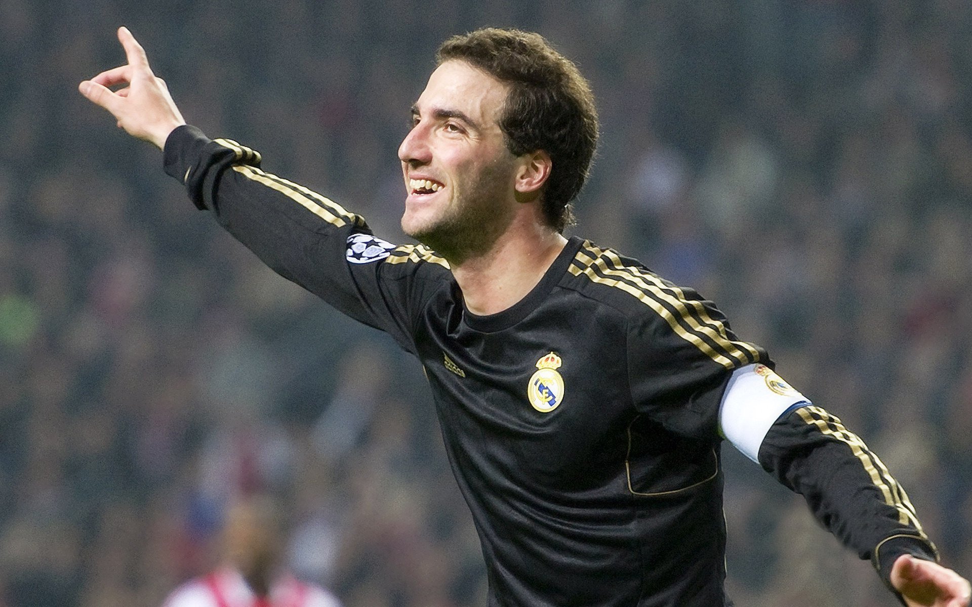 凯塞多1亿欧领衔!德转防守型中场身价榜出炉,德转球员身价排行2020